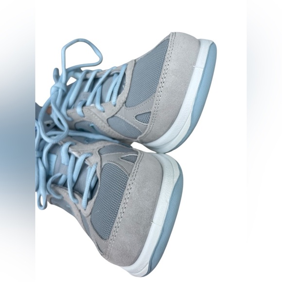 NWOB New Balance 877v1 WW877SB Sneakers Women's US  9.5 Silver Walking Shoes - Picture 9 of 13